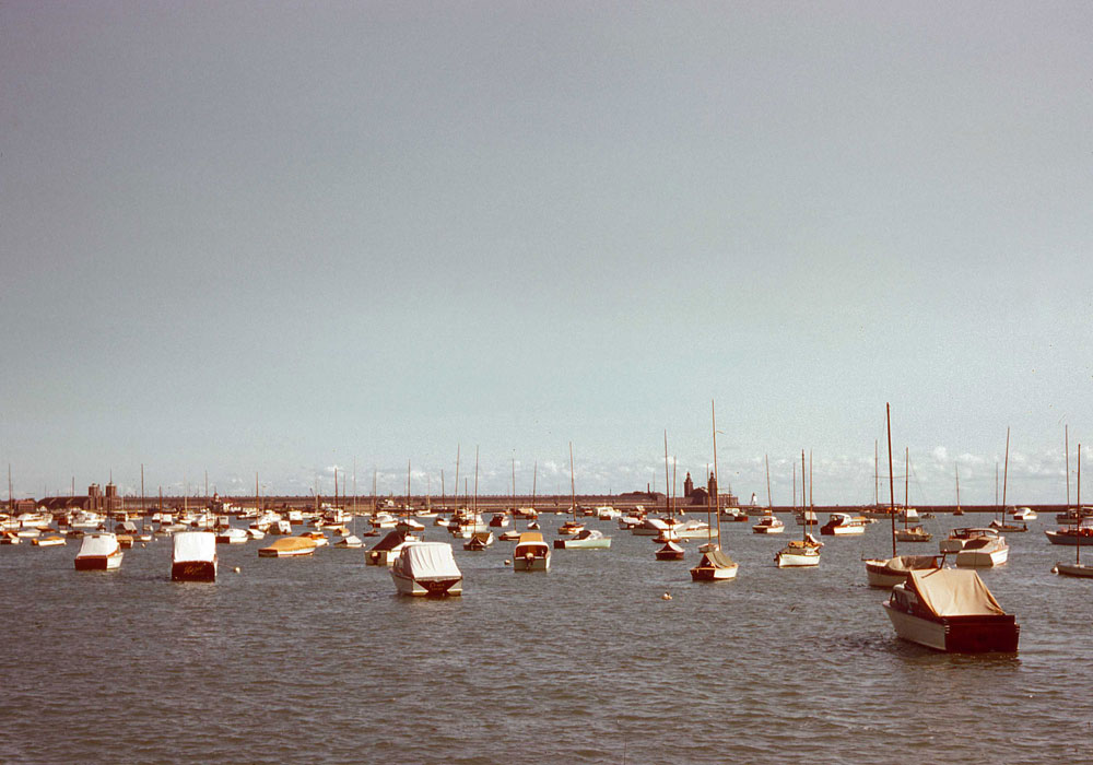 Lake Michigan, Chicago waterfront and pleasure yachts (photo by Henry Tribe 1958). Lake Michigan, Chicago waterfront and pleasure yachts (photo by Henry Tribe 1958).
