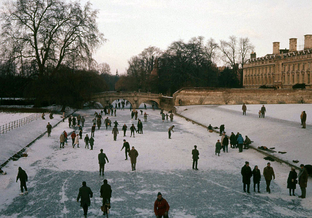 On the frozen River Cam in front of King's College, looking towards Clare Bridge. January 1963. Photo: Henry Tribe. On the frozen River Cam in front of King's College, looking towards Clare Bridge. January 1963. Photo: Henry Tribe.
