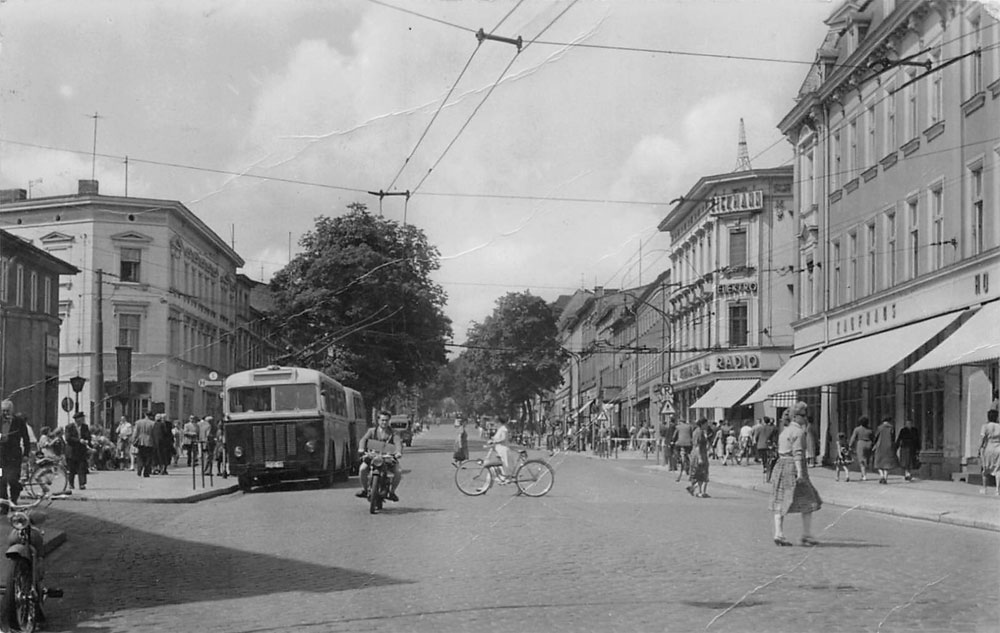 Postcard of Eberswalde, East Germany, 1959. Published by VEB Bild und Heimat Reichenbach i.V.) Postcard of Eberswalde, East Germany, 1959. Published by VEB Bild und Heimat Reichenbach i.V.)
