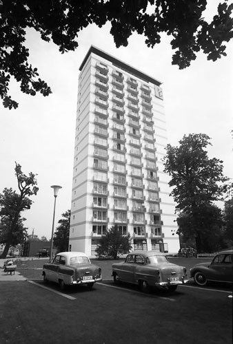 Klopstockstrasse 2 in the Hansa District, West Berlin, 1957. Photo: Willy Pragher, CC BY 3.0, via Wikimedia Commons. Klopstockstrasse 2 in the Hansa District, West Berlin, 1957. Photo: Willy Pragher, CC BY 3.0, via Wikimedia Commons.